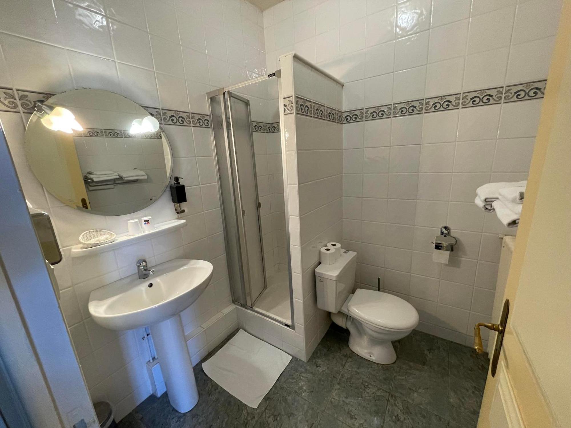 Le Relais De La Rance - Chambres D'Hotes Quedillac Luaran gambar