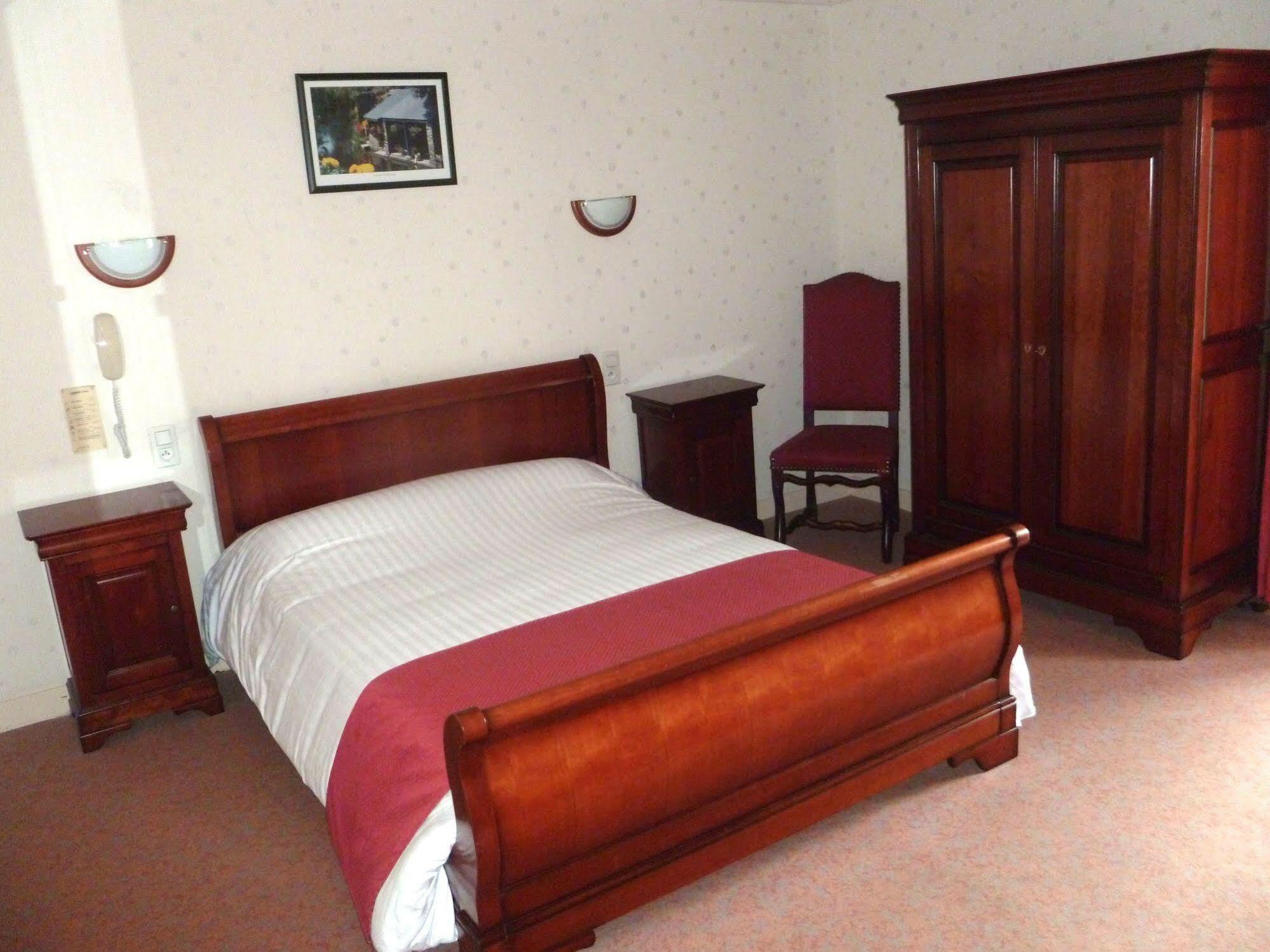 Le Relais De La Rance - Chambres D'Hotes Quedillac Luaran gambar