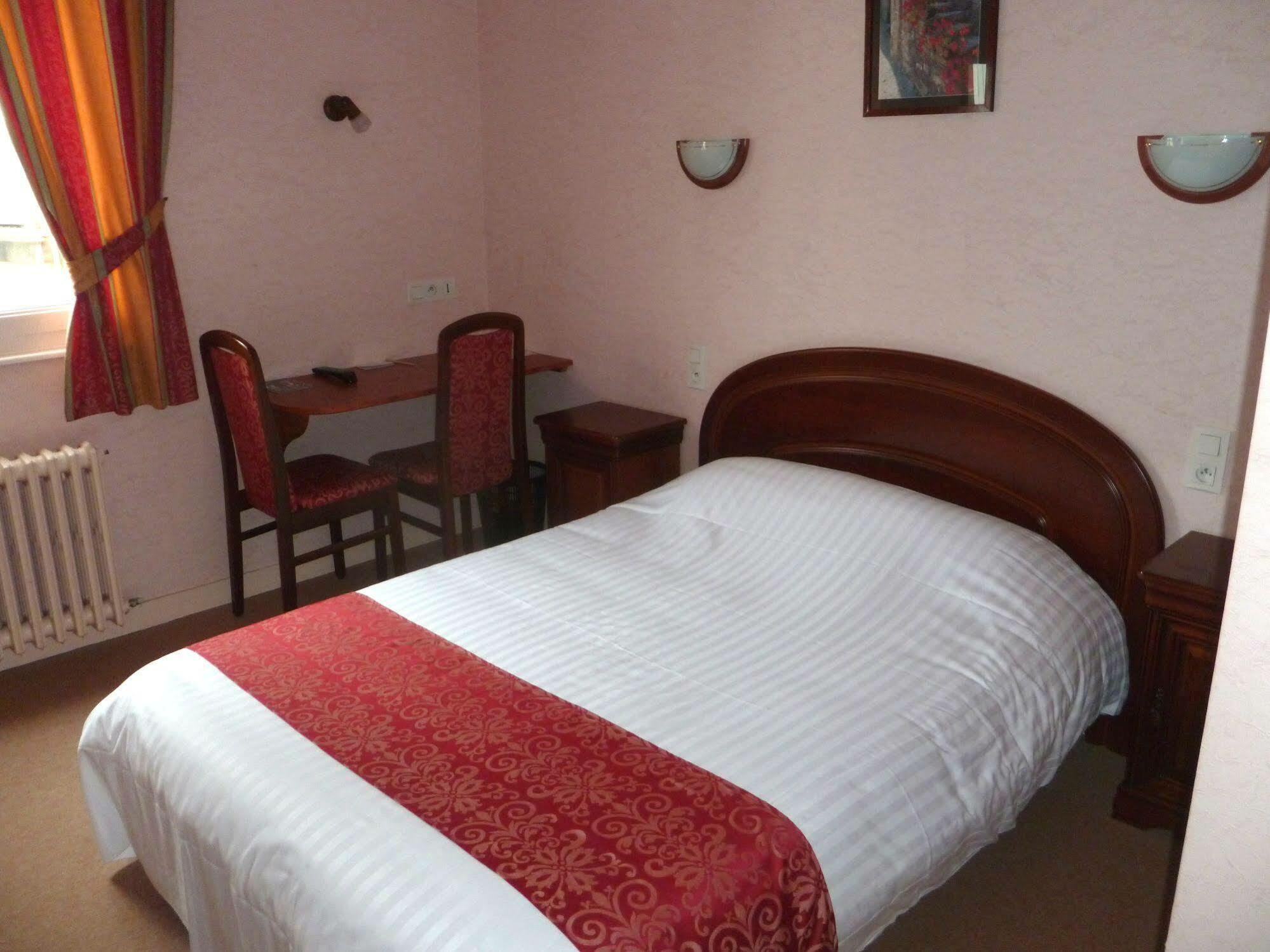 Le Relais De La Rance - Chambres D'Hotes Quedillac Luaran gambar