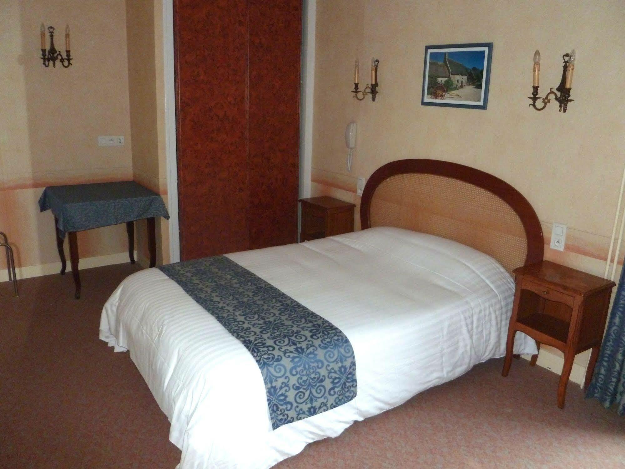 Le Relais De La Rance - Chambres D'Hotes Quedillac Luaran gambar